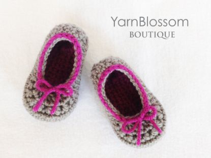 Picture of CROCHET PATTERN - Leah Slippers - baby shoes crochet booties toddler slippers baby girl baby shower gift digital download