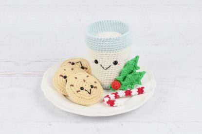 Picture of PDF PATTERN - Santa's Milk and Cookies - Crochet pattern Amigurumi Kawaii food Christmas cookies