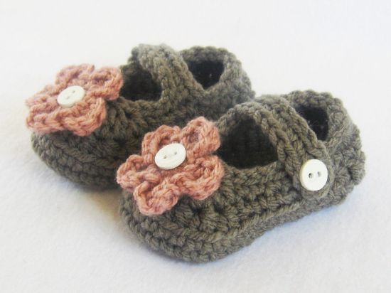 Picture of Baby CROCHET PATTERN - Mary Jane Booties - Instant Download PDF pattern baby girl shoes crochet shoe pattern